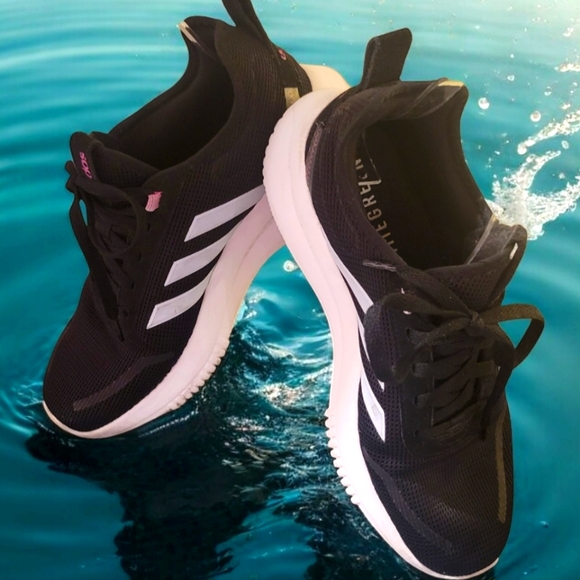 Adidas Primegreen - Women's shoes size 8.5 - Picture 2 of 8